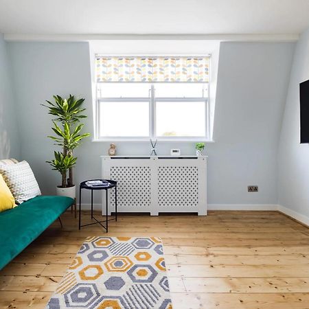 Luxurious 1-Bedroom Apartment In Kensington London Exterior foto